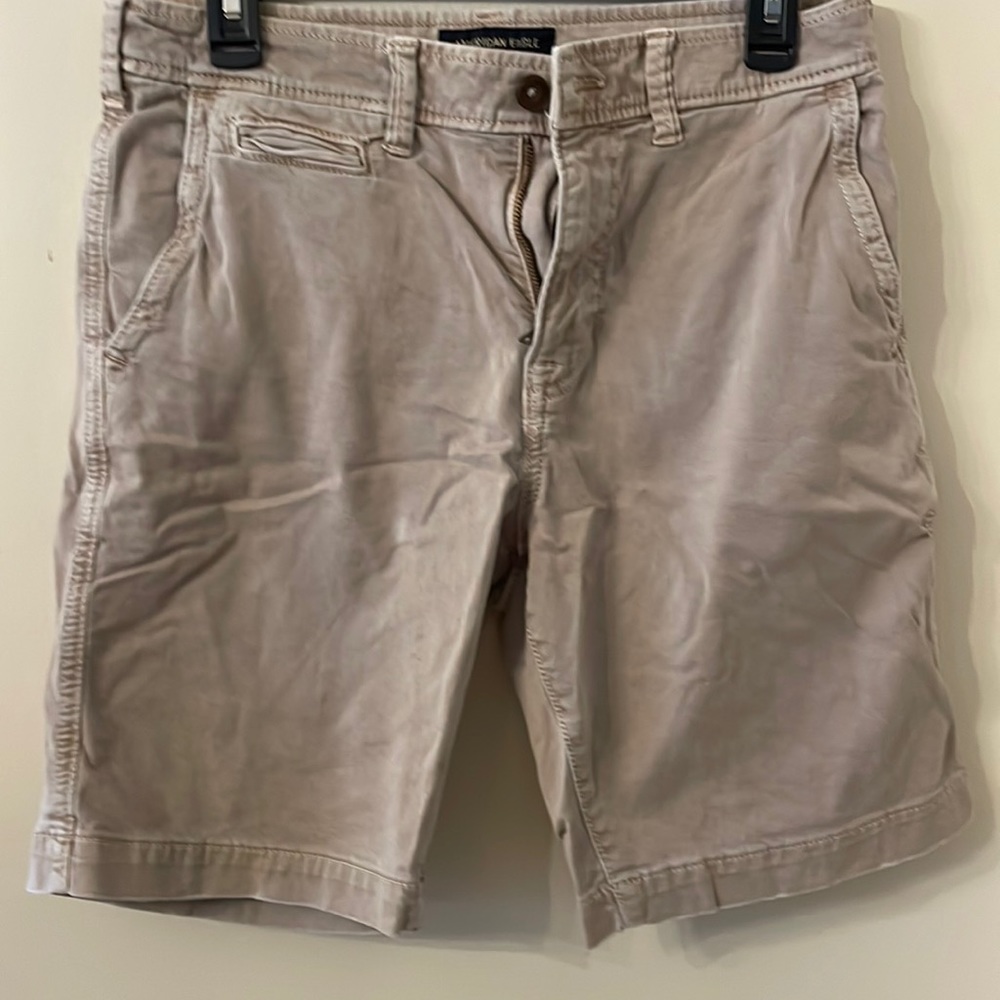 AEO extreme Flex, classic khaki shorts